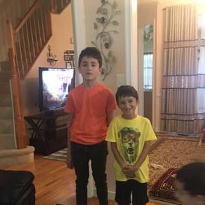 Meet your Posher, Safi